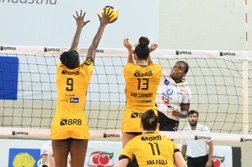 Brasília 3 x 0 Mackenzie: Superliga Feminina de Vôlei -  (crédito: Rogério Guerreiro/Brasília Vôlei)