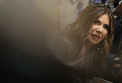 A informação foi repassada pela secretária de Segurança Interna dos Estados Unidos, Kristi Noem -  (crédito: ANDREW CABALLERO-REYNOLDS / AFP) -A informação foi repassada pela secretária de Segurança Interna dos Estados Unidos, Kristi Noem -  (crédito: ANDREW CABALLERO-REYNOLDS / AFP)