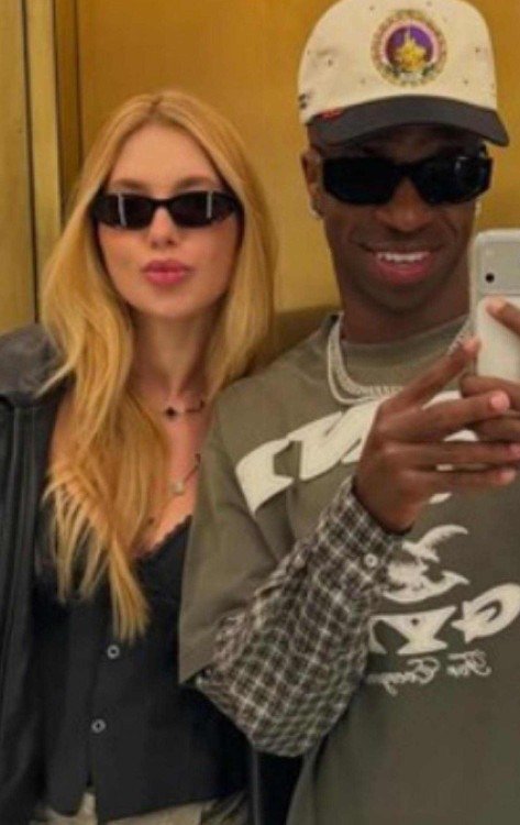 Vini Jr. toma atitude suspeita após sensualizar sem camisa na web -  (crédito: Reprodução/Instagram)