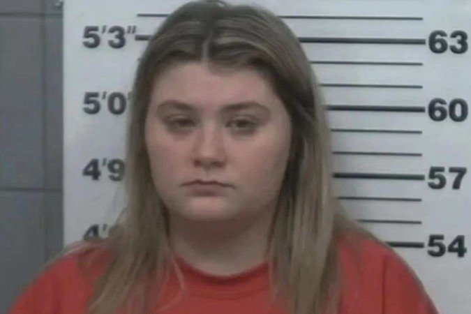 Trinity Poague, de 20 anos, é acusada de matar o filho do namorado por querer construir uma nova família com o parceiro - (crédito: Reprodução/Sumter County Sheriff's Office) Trinity Poague, de 20 anos, é acusada de matar o filho do namorado por querer construir uma nova família com o parceiro - (crédito: Reprodução/Sumter County Sheriff's Office)