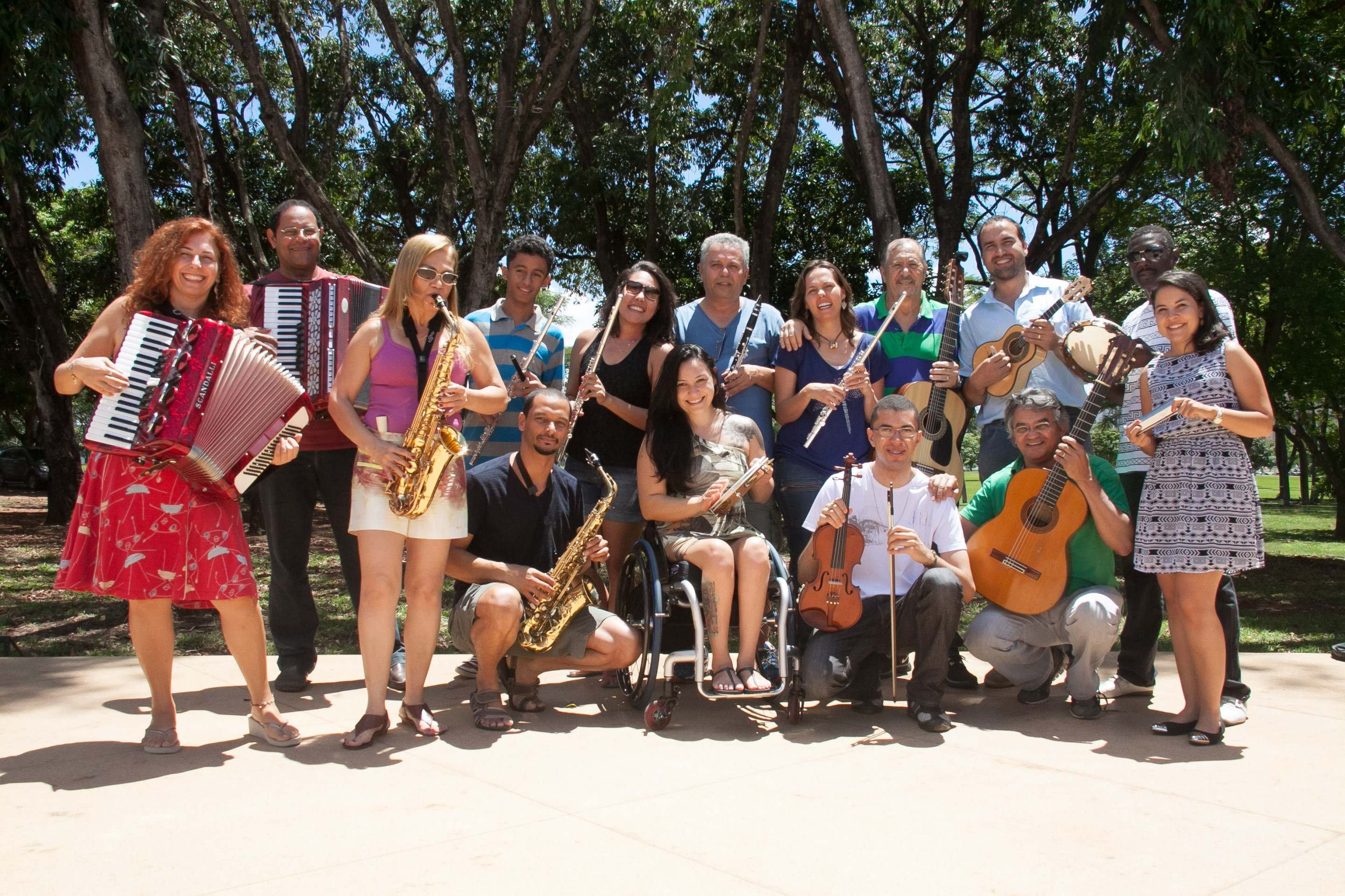 Em shows abertos, alunos fazem a festa do chorinho na capital