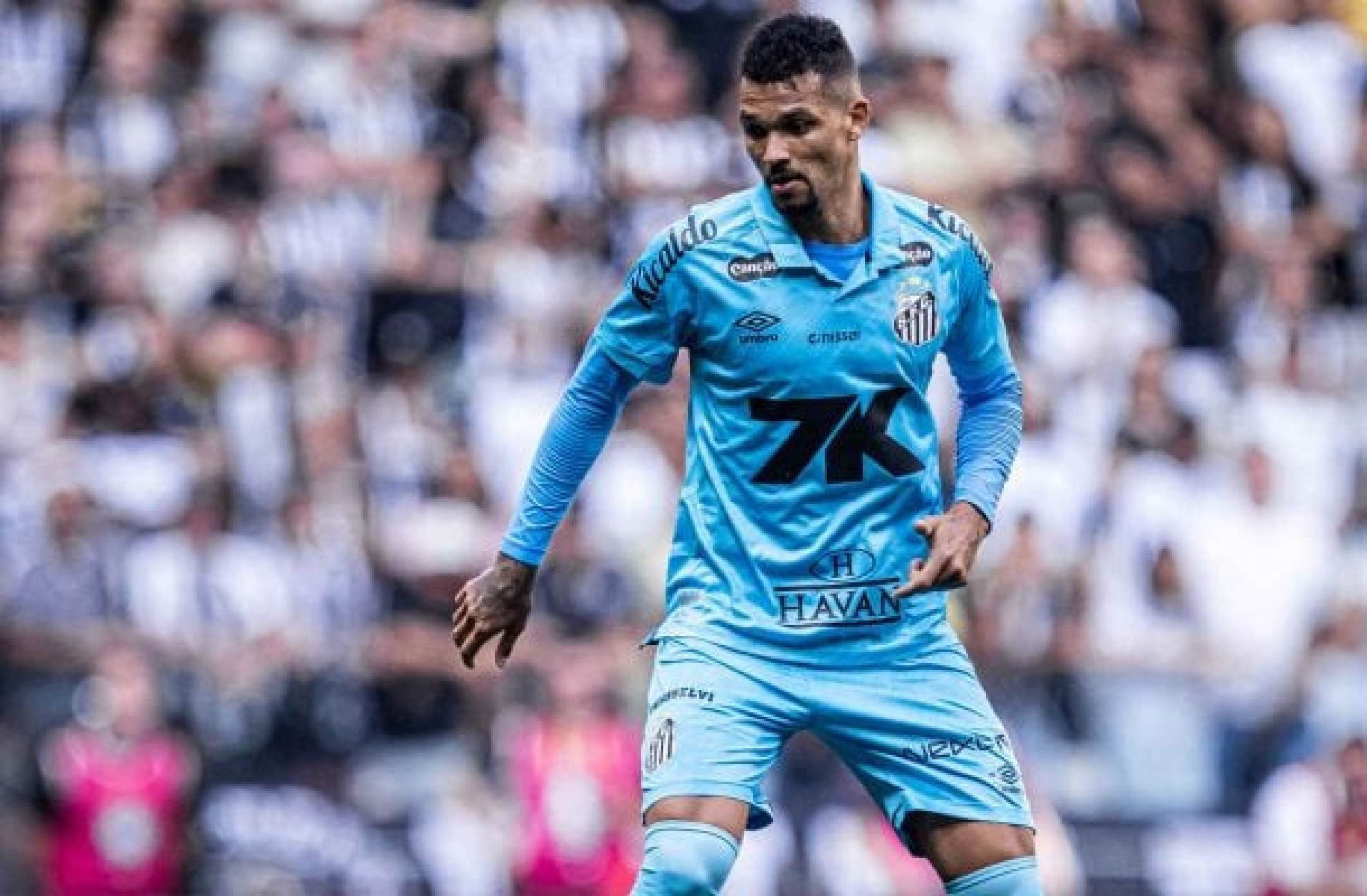 A liberação ocorreu porque Zé Ivaldo atingiu a meta contratual que obriga o Santos a comprá-lo por 1 milhão de dólares, em operação parcelada -  (crédito: Foto: Raul Baretta/ Santos FC.)