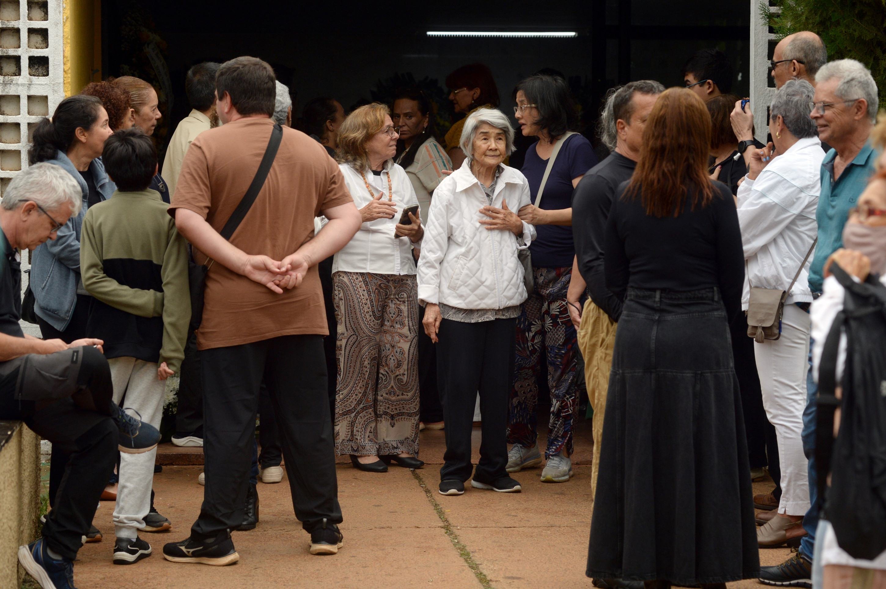  07/12/2025 Crédito: Marcelo Ferreira/CB/D.A Press. Brasil. Brasília - DF -  Centério Campo da Esperança da Asa Sul, enterro do Mestre Woo.