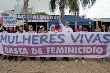 Manifesto realizado contra o feminicídio, em Brasília -  (crédito:  Marcelo Ferreira/CB/D.A Press)