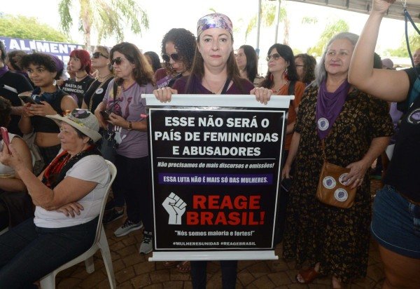 Duzentos movimentos participaram do ato, que reuniu mais de três mil pessoas, segundo a organização -  (crédito: Marcelo Ferreira/CB/D.A Press)