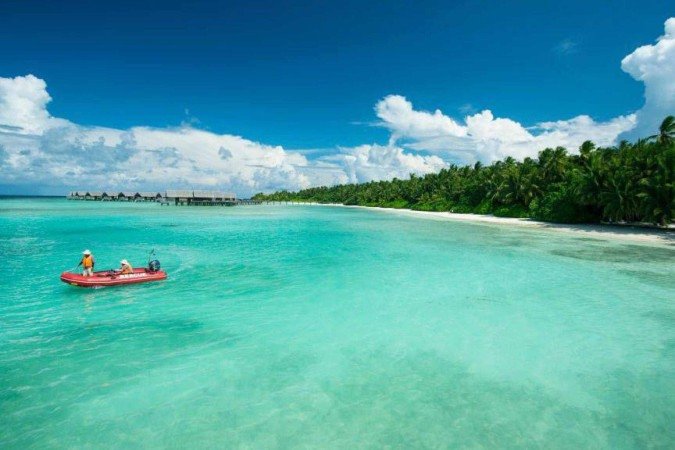 Existem, agora, mais de 1,2 mil pousadas em 90 ilhas espalhadas pelas Maldivas. Elas oferecem aos visitantes a oportunidade de vivenciar o dia a dia do país. - (crédito: Getty Images) Existem, agora, mais de 1,2 mil pousadas em 90 ilhas espalhadas pelas Maldivas. Elas oferecem aos visitantes a oportunidade de vivenciar o dia a dia do país. - (crédito: Getty Images)