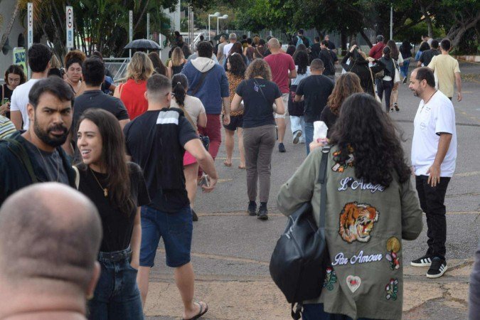 Candidatos chegam para a segunda fase do CNU -  (crédito: Marcelo Ferreira/CB/D.A Press)