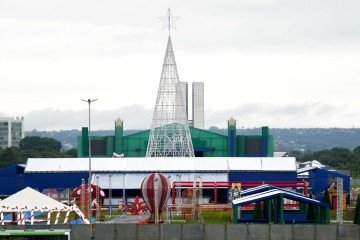 V&eacute;spera de Natal no DF tem sol t&iacute;mido, calor e chance de chuva passageira
 -  (crédito:  Ed Alves CB/DA Press)