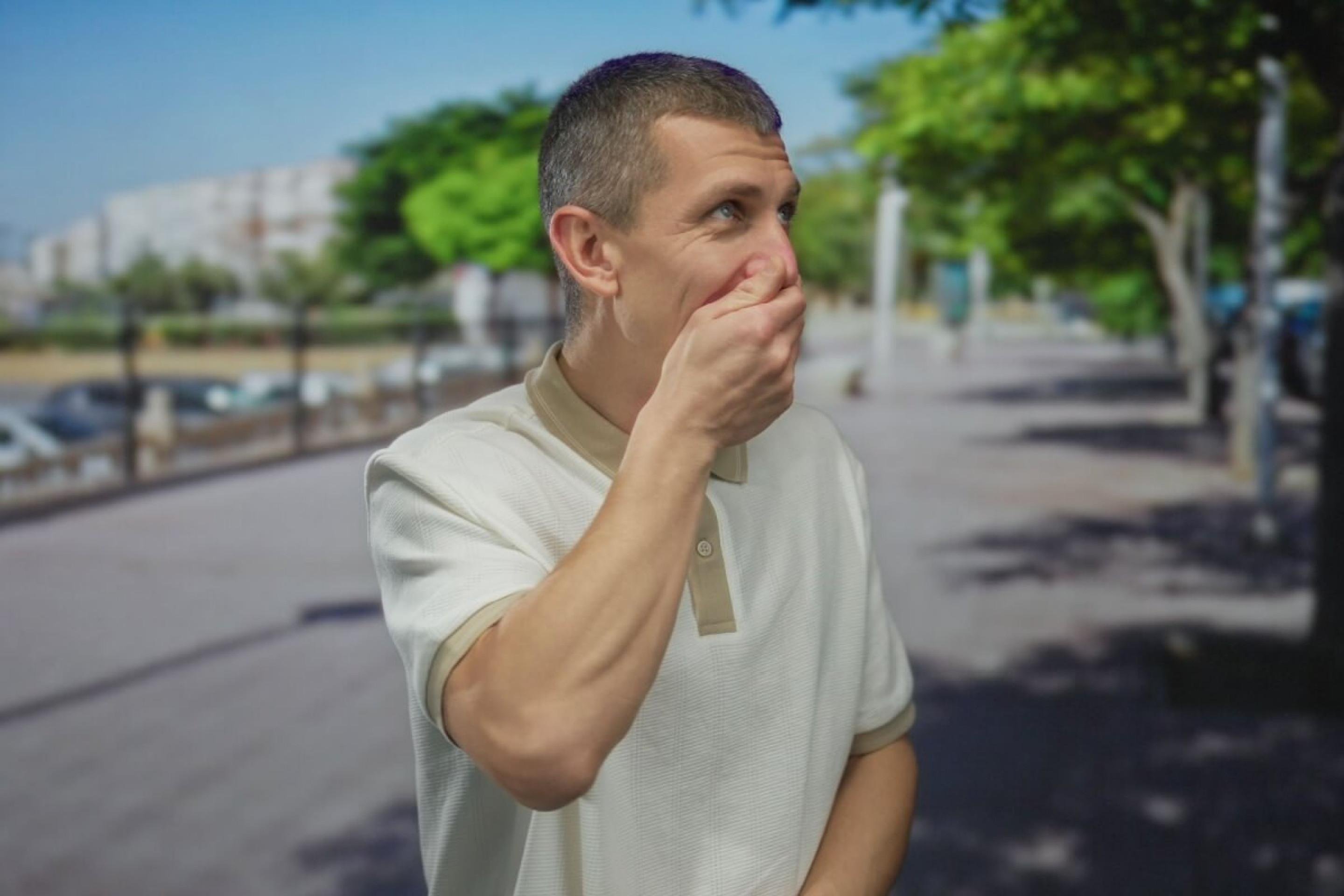 Arroto frequente: 6 possíveis causas e quando procurar um médico