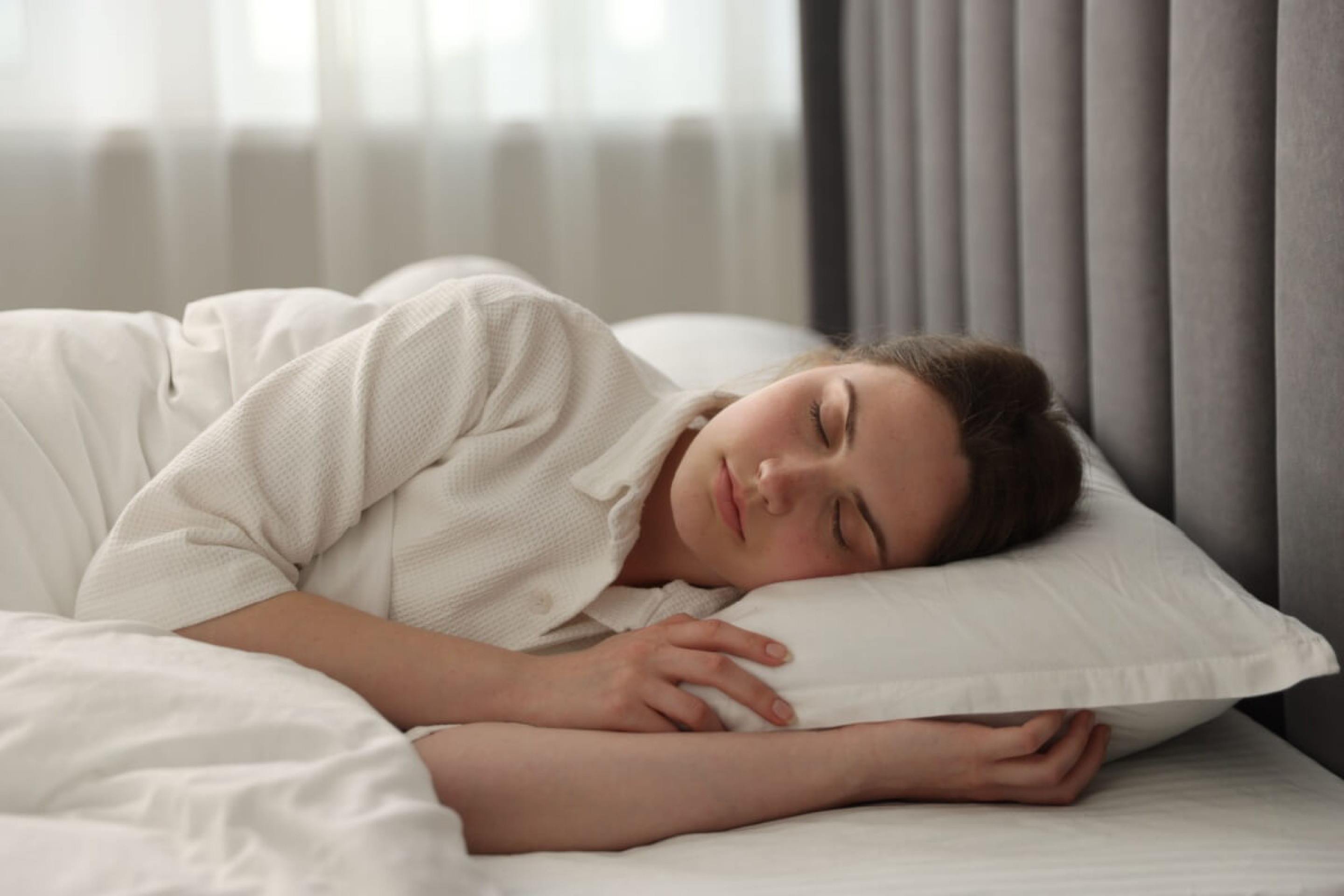 Mioclonia Ansiosa: como ansiedade e estresse podem causar espasmos durante o Sono