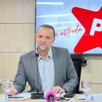 A afirmação de que a campanha de Lula buscará o apoio de parrtidos que anunciaram neutralidade no primeiro turno ocorreu dias após o vice-candidato à presidência pelo PSD, Gilberto Kassab, afirmar que partidos do Centrão endossariam a candidatura de Lula -  (crédito: Vanilson Oliveira/CB/D.A Press)