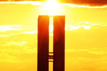 Amanhecer na cidade - (crédito: Ed Alves CB/DA Press) Amanhecer na cidade - (crédito: Ed Alves CB/DA Press)