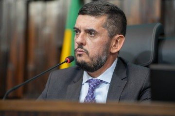 Parlamentar foi chamado a depor na CPI para falar do crime organizado -  (crédito: Thiago Lontra/Alerj)