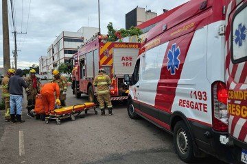Idoso de 78 anos fica ferido após atropelado em Ceilândia - (crédito: CBMDF/Divulgação) Idoso de 78 anos fica ferido após atropelado em Ceilândia - (crédito: CBMDF/Divulgação)