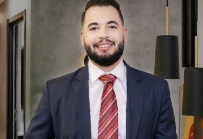  Eixo Capital. Thayan Fernando Ferreira, advogado especialista em direito da saúde e diteito público, membro da Comissão de Direito Médico da OAB-MG e diretor do escritório Ferreira Cruz Advogados -  (crédito:  Divulgação ) - Eixo Capital. Thayan Fernando Ferreira, advogado especialista em direito da saúde e diteito público, membro da Comissão de Direito Médico da OAB-MG e diretor do escritório Ferreira Cruz Advogados -  (crédito:  Divulgação )