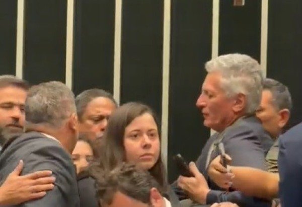Assessoria do Deputado Luciano Zucco