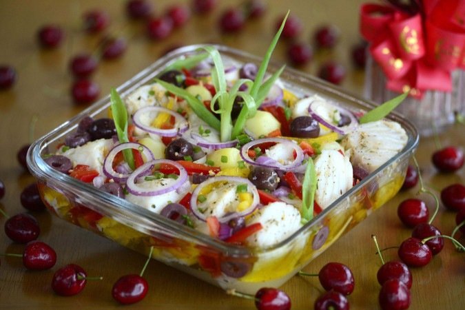 09/12/2025 Crédito: Marcelo Ferreira/CB/D.A Press. Brasil. Brasília - DF - Encomendas de ceia de fim de ano, chef Ailton Prudêncio com o prato de bacalhau. - (crédito: Marcelo Ferreira/CB/D.A Press) 09/12/2025 Crédito: Marcelo Ferreira/CB/D.A Press. Brasil. Brasília - DF - Encomendas de ceia de fim de ano, chef Ailton Prudêncio com o prato de bacalhau. - (crédito: Marcelo Ferreira/CB/D.A Press)