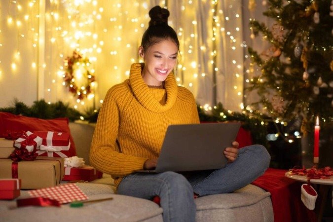 É importante se proteger de golpes digitais durante as compras de fim de ano (Imagem: fast-stock | Shutterstock) -  (crédito: EdiCase)