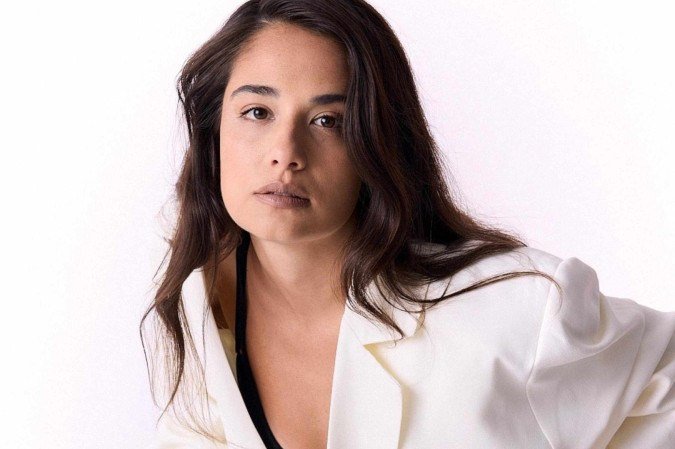 Referência em séries verticais, Amanda Azevedo conquista público com microdrama que decifra o amor na era da pressa - (crédito: Divulgação) Referência em séries verticais, Amanda Azevedo conquista público com microdrama que decifra o amor na era da pressa - (crédito: Divulgação)