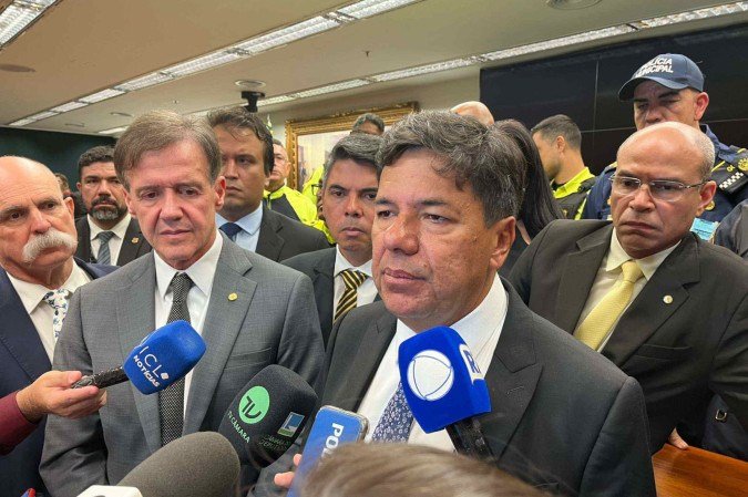 Relator entrega parecer da PEC da Segurança e busca voto ainda em 2024 - (crédito: Danandra Rocha/C.B/D.A Press) Relator entrega parecer da PEC da Segurança e busca voto ainda em 2024 - (crédito: Danandra Rocha/C.B/D.A Press)