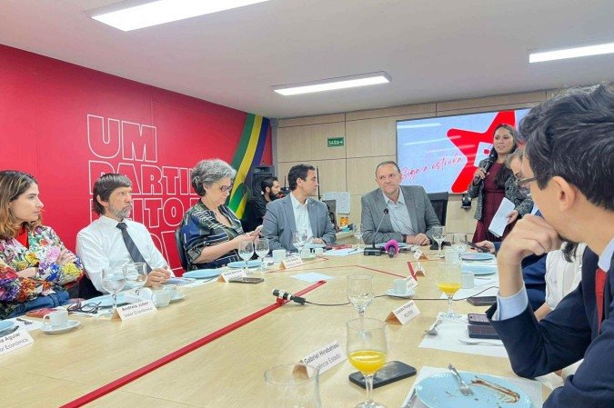 Edinho durante café da manhã com jornalistas, em Brasília - (crédito: Vanilson Oliveira/CB/DA.Press) Edinho durante café da manhã com jornalistas, em Brasília - (crédito: Vanilson Oliveira/CB/DA.Press)