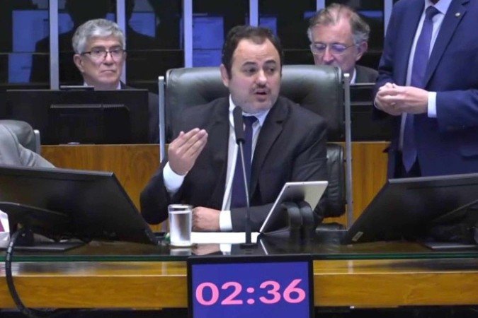 Deputado Glauber Braga