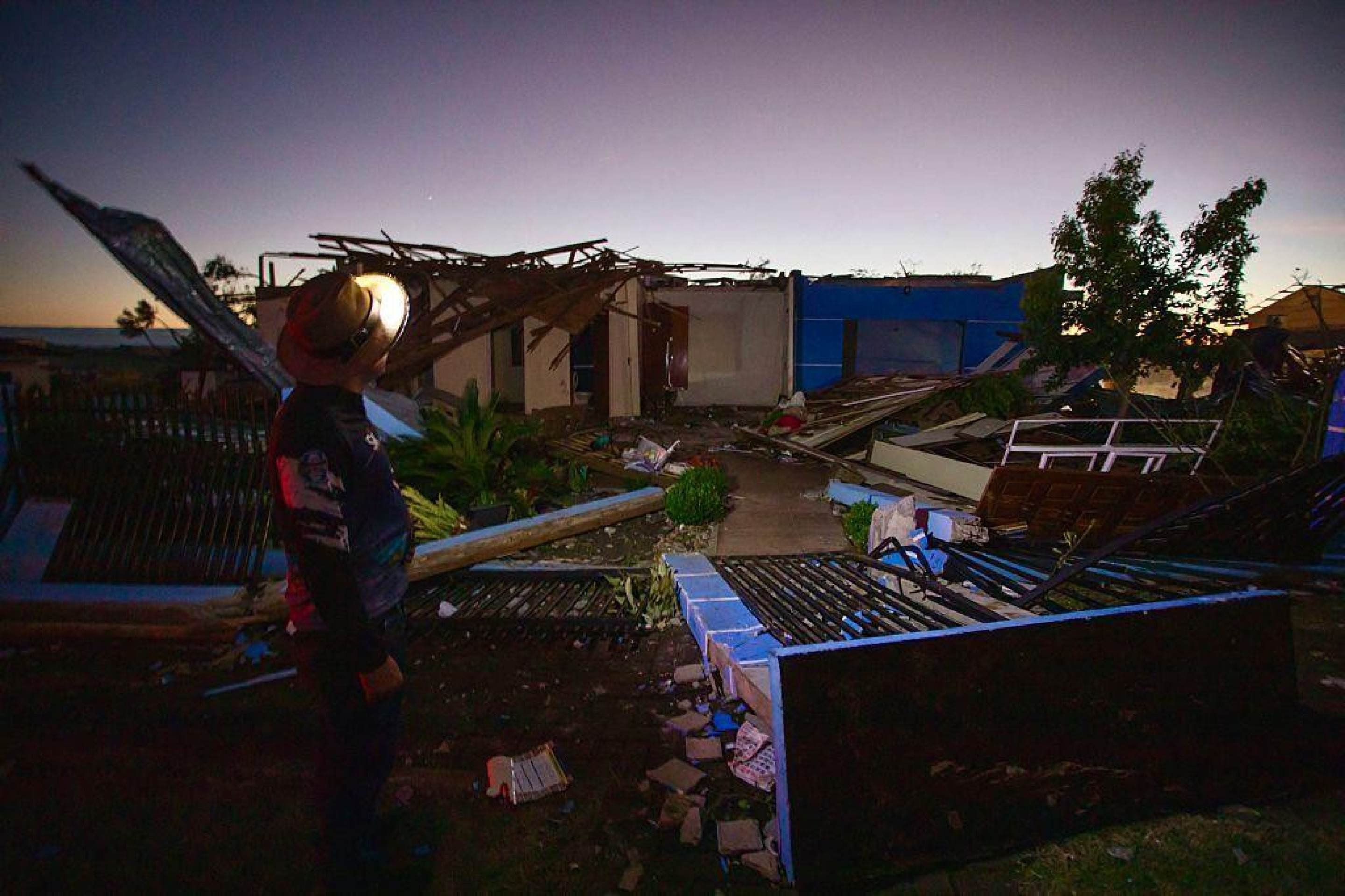 Em novembro, um ciclone extratropical gerou um tornado que atingiu o Paraná, deixando seis mortos - (crédito: AFP via Getty Images) Em novembro, um ciclone extratropical gerou um tornado que atingiu o Paraná, deixando seis mortos - (crédito: AFP via Getty Images)