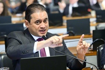 Senador do PDT diz não querer 'dar margem a críticas de que fizemos algo de afogadilho para atender ao governo A, B ou qualquer outro de ocasião' - (crédito: Geraldo Magela/Agência Senado) Senador do PDT diz não querer 'dar margem a críticas de que fizemos algo de afogadilho para atender ao governo A, B ou qualquer outro de ocasião' - (crédito: Geraldo Magela/Agência Senado)