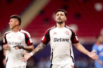 Artilheiro do Flamengo, Arrascaeta marca os dois gols da torcida do rubro-nego na classificação para as semifinais - (crédito: Adriano Fontes/Flamengo) Artilheiro do Flamengo, Arrascaeta marca os dois gols da torcida do rubro-nego na classificação para as semifinais - (crédito: Adriano Fontes/Flamengo)