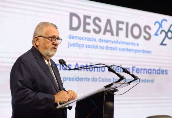 Carlos Antônio Vieira, presidente da Caixa Econômica, no debate Desafios 2026: democracia, desenvolvimento e justiça social no Brasil contemporâneo
 -  (crédito: Minervino Júnior/CB/D.A Press)