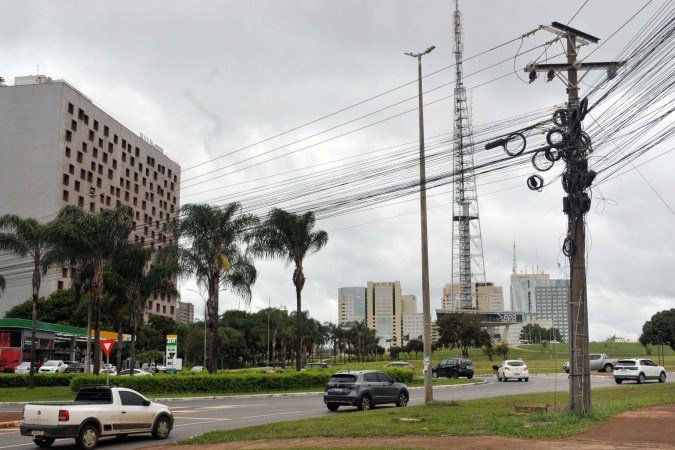 Acúmulo de dezenas de fios no Sudoeste