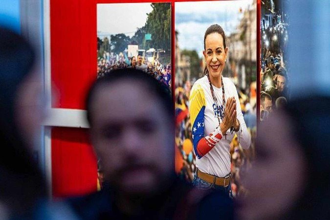 A filha de Machado, Ana Corina, havia viajado a Oslo para acompanhar a mãe e será quem receberá o prêmio em seu nome - (crédito: Lise Åserud / NTB / AFP via Getty Images) A filha de Machado, Ana Corina, havia viajado a Oslo para acompanhar a mãe e será quem receberá o prêmio em seu nome - (crédito: Lise Åserud / NTB / AFP via Getty Images)