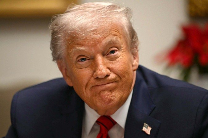 Donald Trump responde a perguntas de jornalistas no Salão Roosevelt da Casa Branca: 