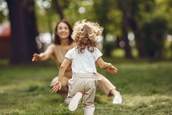 Morar à beira de rodovias movimentadas aumenta o risco de doenças cardiovasculares também devido à poluição do ar - (crédito: Freepik) Morar à beira de rodovias movimentadas aumenta o risco de doenças cardiovasculares também devido à poluição do ar - (crédito: Freepik)