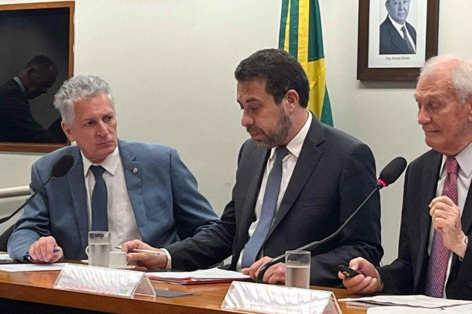 Governo pressiona por fim do 6x1 e apoia caminho mais rápido no Congresso - (crédito: Danandra Rocha/C.B/D.A Press) Governo pressiona por fim do 6x1 e apoia caminho mais rápido no Congresso - (crédito: Danandra Rocha/C.B/D.A Press)