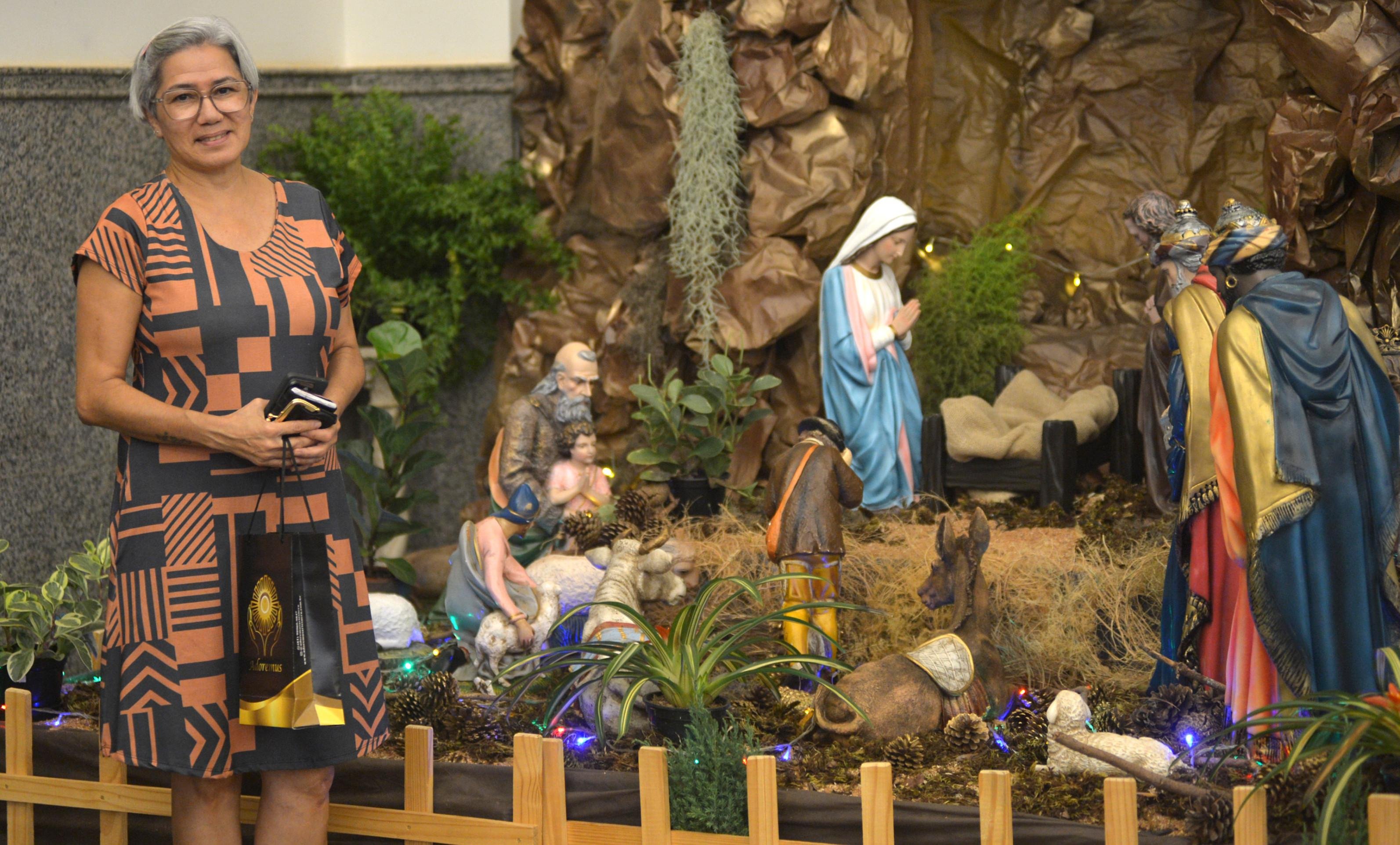  10/12/.2025 - Ed Alves CB/DA Press. Cidades. Caravana Botecar 2025. Presepios - Igreja Nossa Senhora da Saude / 703 Norte. Na foto, Dona Maria.