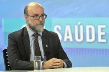 11/12/2025 Crédito: Marcelo Ferreira/CB/D.A Press. Brasil. Brasília - DF - CB.Saúde entrevista Leandro Pinheiro Safatle, presidente da Anvisa, é o entrevistado do CB.Saude - (crédito: Marcelo Ferreira/CB/D.A Press) 11/12/2025 Crédito: Marcelo Ferreira/CB/D.A Press. Brasil. Brasília - DF - CB.Saúde entrevista Leandro Pinheiro Safatle, presidente da Anvisa, é o entrevistado do CB.Saude - (crédito: Marcelo Ferreira/CB/D.A Press)