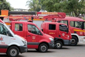 O Corpo de Bombeiros Militar do Distrito Federal (CBMDF), a Polícia Militar (PMDF) e a Polícia Civil (PCDF) foram acionados e permanecem no local - (crédito: Divulgação) O Corpo de Bombeiros Militar do Distrito Federal (CBMDF), a Polícia Militar (PMDF) e a Polícia Civil (PCDF) foram acionados e permanecem no local - (crédito: Divulgação)