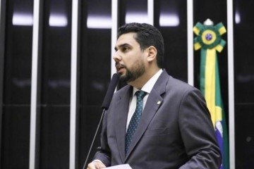 O texto é de autoria do deputado Lucas Abrahão (Rede-AP) e já reúne apoio em um abaixo-assinado nacional - (crédito: Câmara dos Deputados ) O texto é de autoria do deputado Lucas Abrahão (Rede-AP) e já reúne apoio em um abaixo-assinado nacional - (crédito: Câmara dos Deputados )