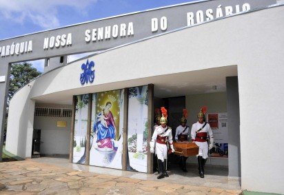 Militares do 1º Regimento de Cavalaria de Guarda acompanharam o cortejo até o fim, formando uma guarda de honra -  (crédito: Fotos: Marcelo Ferreira/CB/D.A Press) -Militares do 1º Regimento de Cavalaria de Guarda acompanharam o cortejo até o fim, formando uma guarda de honra -  (crédito: Fotos: Marcelo Ferreira/CB/D.A Press)