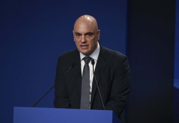 Moraes: 'O Judiciário não se vergou a ameaças e coações, e não se vergará. E continuou com imparcialidade, seriedade e coragem' -  (crédito: LECO VIANA/ESTADÃO CONTEÚDO)