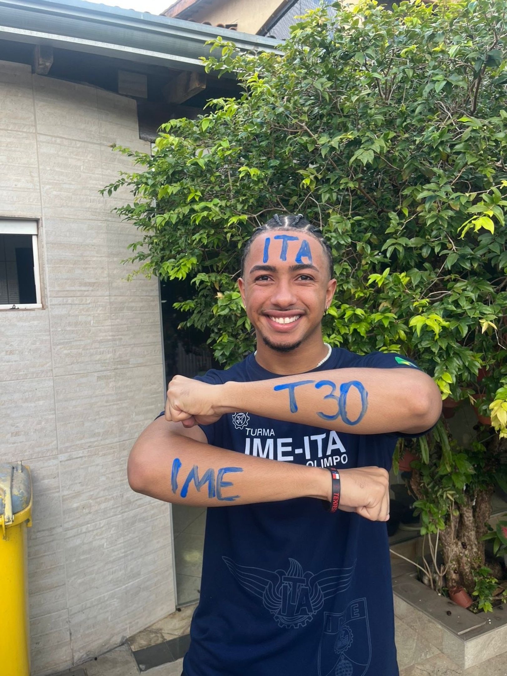 Victor Hugo Melo, 19 anos, aprovado no vestibular do ITA