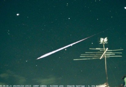 Chuva de asteroides Geminidas em Nova Santa Rita (RS) -  (crédito: Eduardo Santiago/Projeto Exoss) -Chuva de asteroides Geminidas em Nova Santa Rita (RS) -  (crédito: Eduardo Santiago/Projeto Exoss)