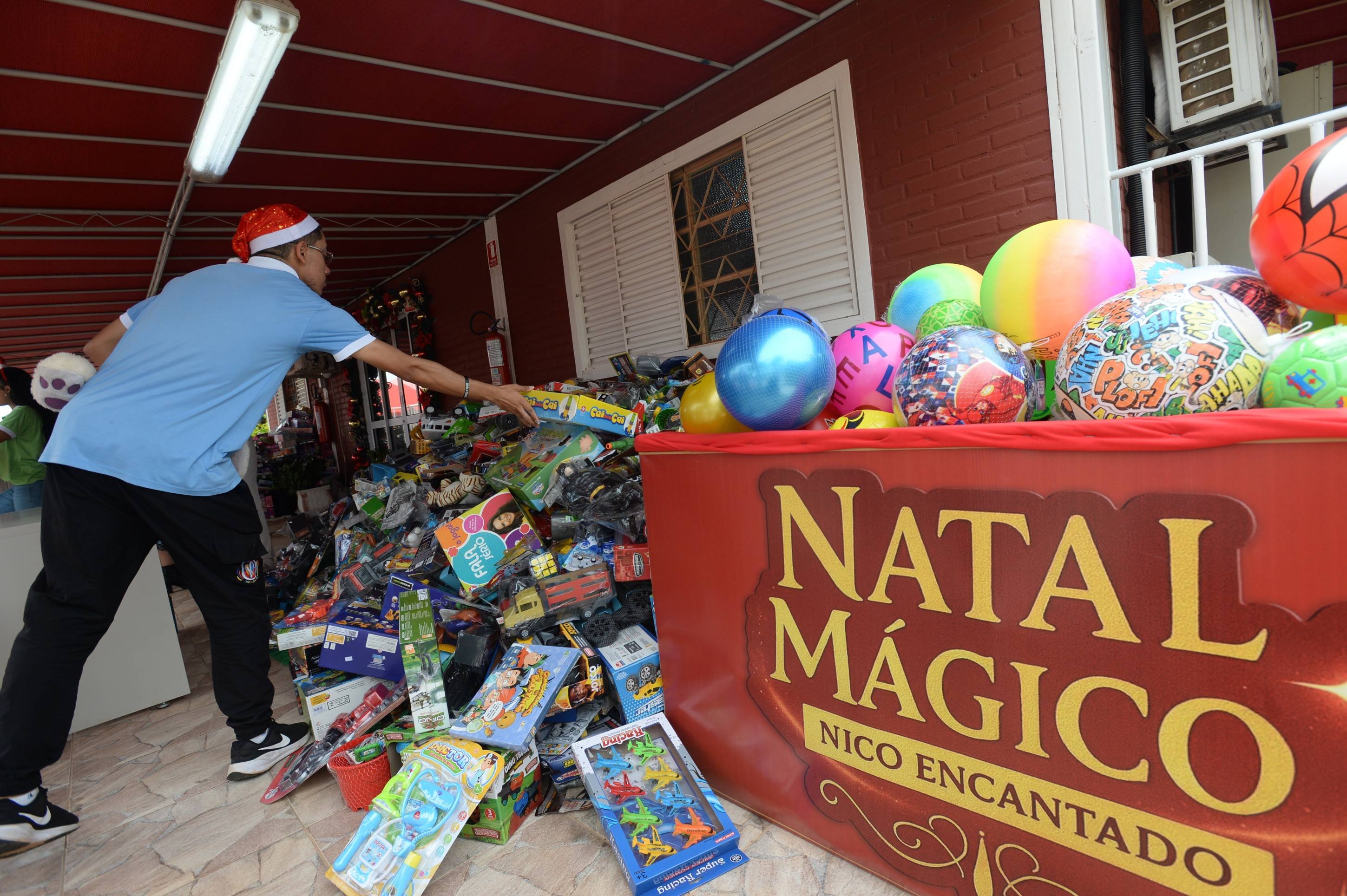 Natal Mágico do Nicolândia arrecada 4 mil brinquedos neste sábado (13/12)