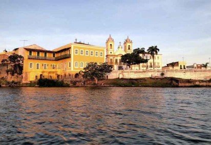 Às margens do imponente Rio São Francisco, no interior de Alagoas, Penedo desponta como uma das cidades históricas mais encantadoras do nordeste brasileiro. 
 -  (crédito: Reprodução do Instagram @tourpenedo) -Às margens do imponente Rio São Francisco, no interior de Alagoas, Penedo desponta como uma das cidades históricas mais encantadoras do nordeste brasileiro. 
 -  (crédito: Reprodução do Instagram @tourpenedo)