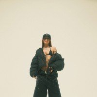 Dressa lança álbum solo e detalha processo de transição e resiliência