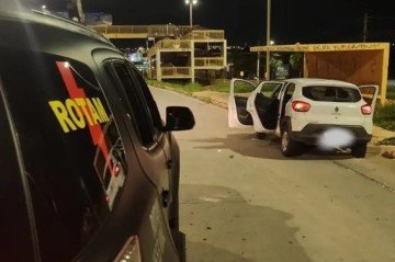 Roubo e fuga ocorreram em Ceilândia na noite desse domingo (14) - (crédito: Divulgação/PMDF) Roubo e fuga ocorreram em Ceilândia na noite desse domingo (14) - (crédito: Divulgação/PMDF)