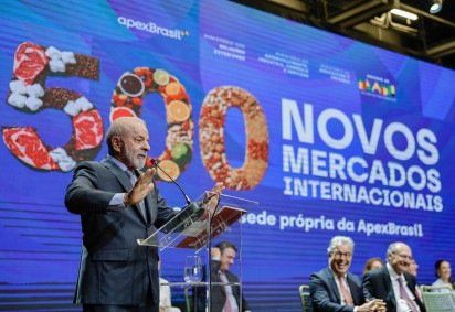 Presidente anunciou que vai à Alemanha em abril do próximo ano, junto a uma comitiva de empresários brasileiros -  (crédito:  Ricardo Stuckert / PR) -Presidente anunciou que vai à Alemanha em abril do próximo ano, junto a uma comitiva de empresários brasileiros -  (crédito:  Ricardo Stuckert / PR)