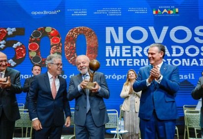 Inauguração da nova sede da ApexBrasil e ato alusivo à abertura de 500 novos mercados para a exportação de produtos agropecuários
       -  (crédito: Ricardo Stuckert/PR) -Inauguração da nova sede da ApexBrasil e ato alusivo à abertura de 500 novos mercados para a exportação de produtos agropecuários
       -  (crédito: Ricardo Stuckert/PR)
