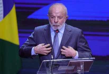 Para Lula, os partidos terão que escolher, no próximo ano, de que lado estarão -  (crédito:  Fabio Rodrigues-Pozzebom/ Agênc) -Para Lula, os partidos terão que escolher, no próximo ano, de que lado estarão -  (crédito:  Fabio Rodrigues-Pozzebom/ Agênc)